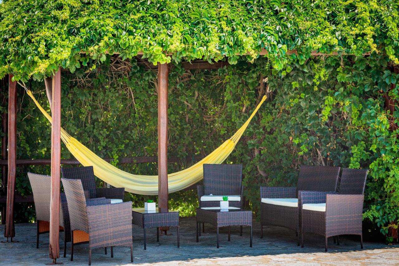 Tzane Studios & Apartments - Steps Away From Golden Beach Chrisi Akti  Ngoại thất bức ảnh