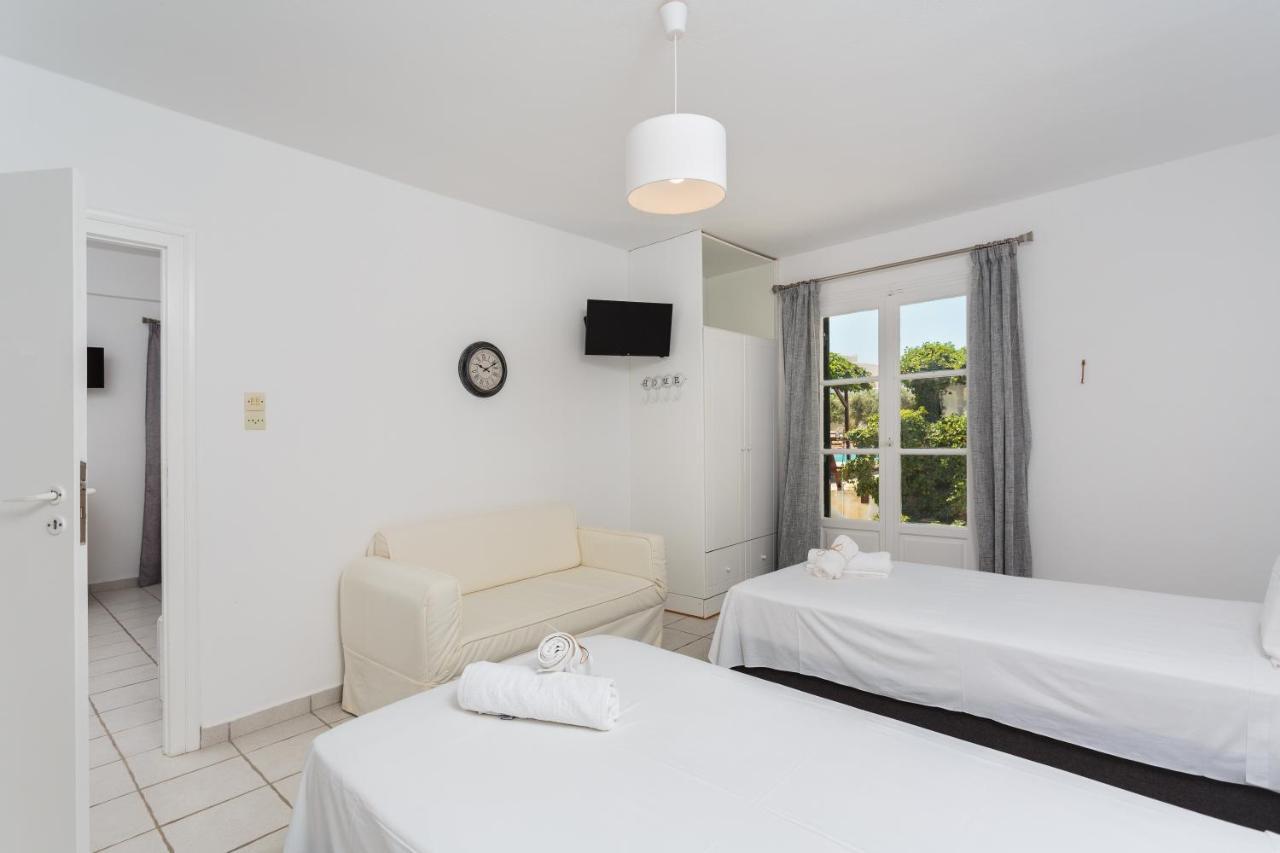 Tzane Studios & Apartments - Steps Away From Golden Beach Chrisi Akti  Ngoại thất bức ảnh