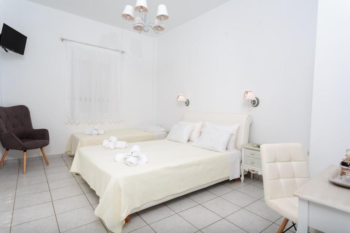 Tzane Studios & Apartments - Steps Away From Golden Beach Chrisi Akti  Ngoại thất bức ảnh