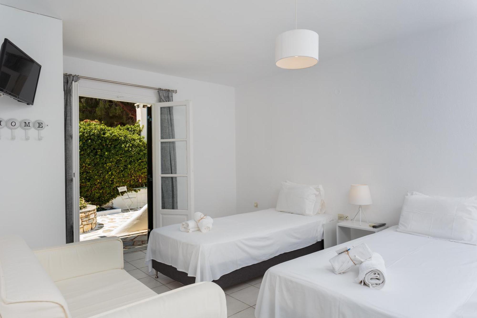 Tzane Studios & Apartments - Steps Away From Golden Beach Chrisi Akti  Ngoại thất bức ảnh