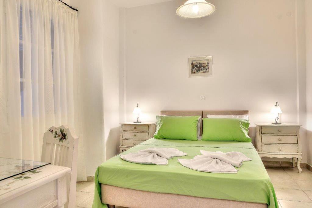 Tzane Studios & Apartments - Steps Away From Golden Beach Chrisi Akti  Ngoại thất bức ảnh