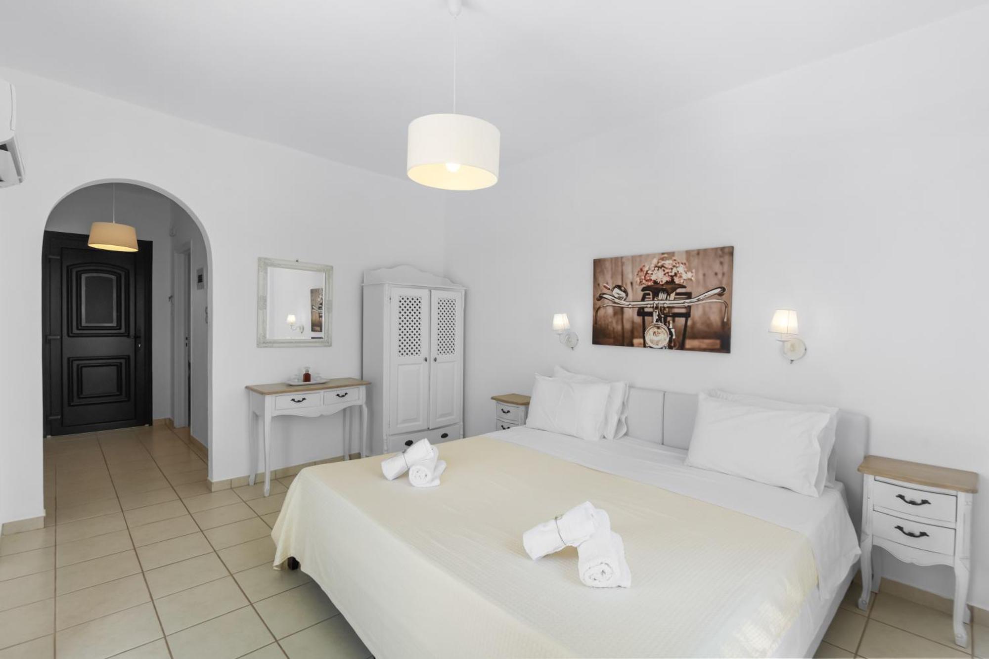 Tzane Studios & Apartments - Steps Away From Golden Beach Chrisi Akti  Ngoại thất bức ảnh